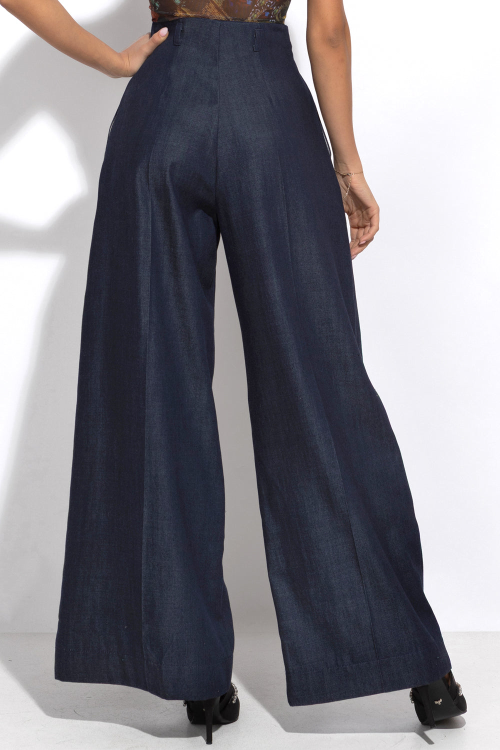 TENCEL PANTS WITH HIGH WAIST AND WIDE LEG - ESSENTIALS
